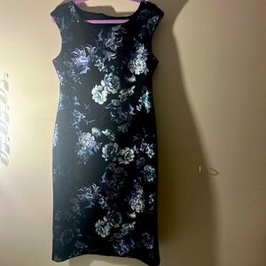 Like New! Connected Apparel Floral Metallic Dress